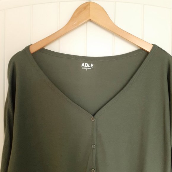 Able Julia Anywhere Top in Thyme Green Size L - Picture 4 of 15